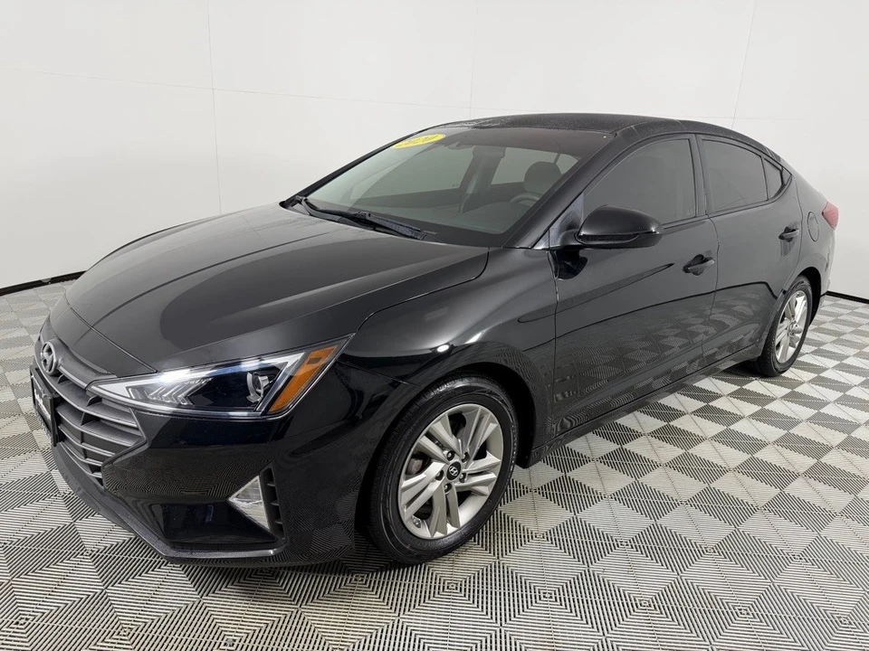 2020 Hyundai Elantra - Image 9 of 12