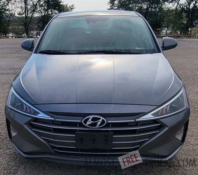 2020 Hyundai Elantra - Image 2 of 12