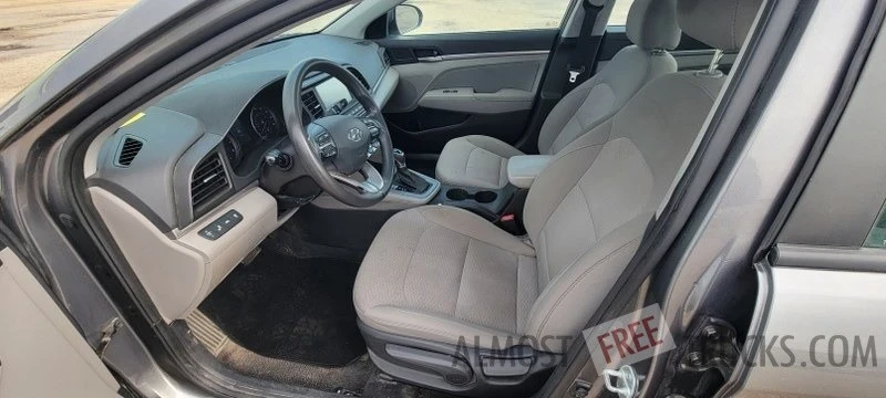 2020 Hyundai Elantra - Image 10 of 12