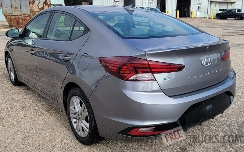 2020 Hyundai Elantra - Image 5 of 12