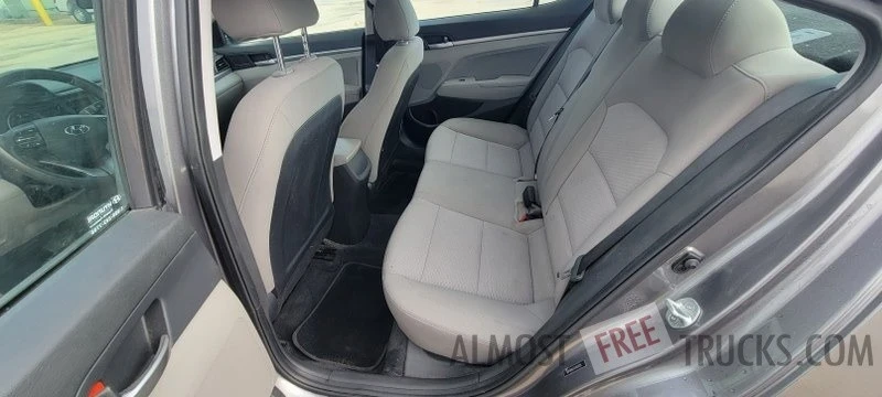 2020 Hyundai Elantra - Image 11 of 12