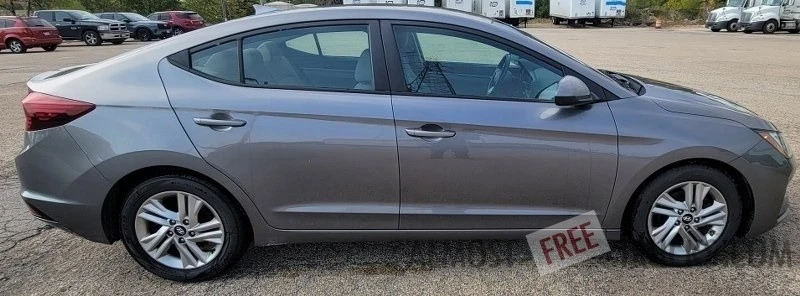 2020 Hyundai Elantra - Image 9 of 12