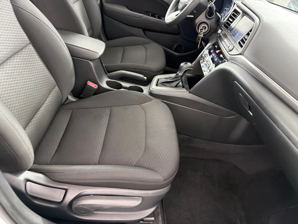 2020 Hyundai Elantra - Image 23 of 26