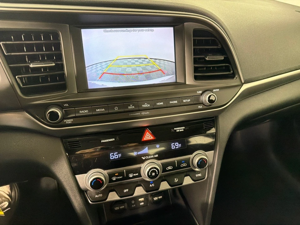 2020 Hyundai Elantra - Image 17 of 26