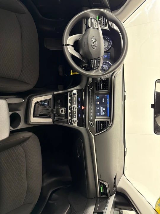2020 Hyundai Elantra - Image 25 of 26