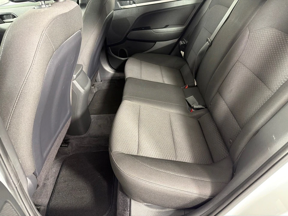 2020 Hyundai Elantra - Image 19 of 26