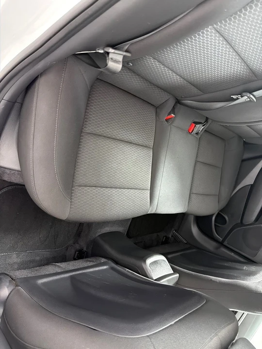 2020 Hyundai Elantra - Image 21 of 26