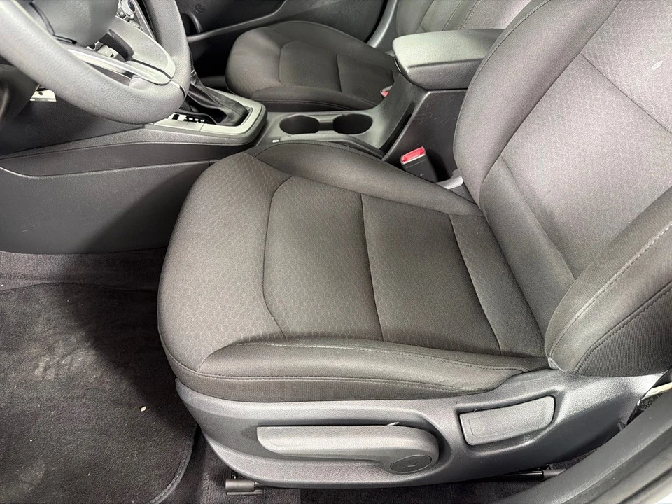 2020 Hyundai Elantra - Image 12 of 26