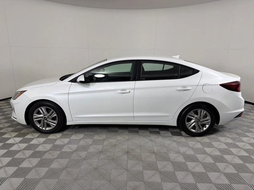 2020 Hyundai Elantra - Image 8 of 26