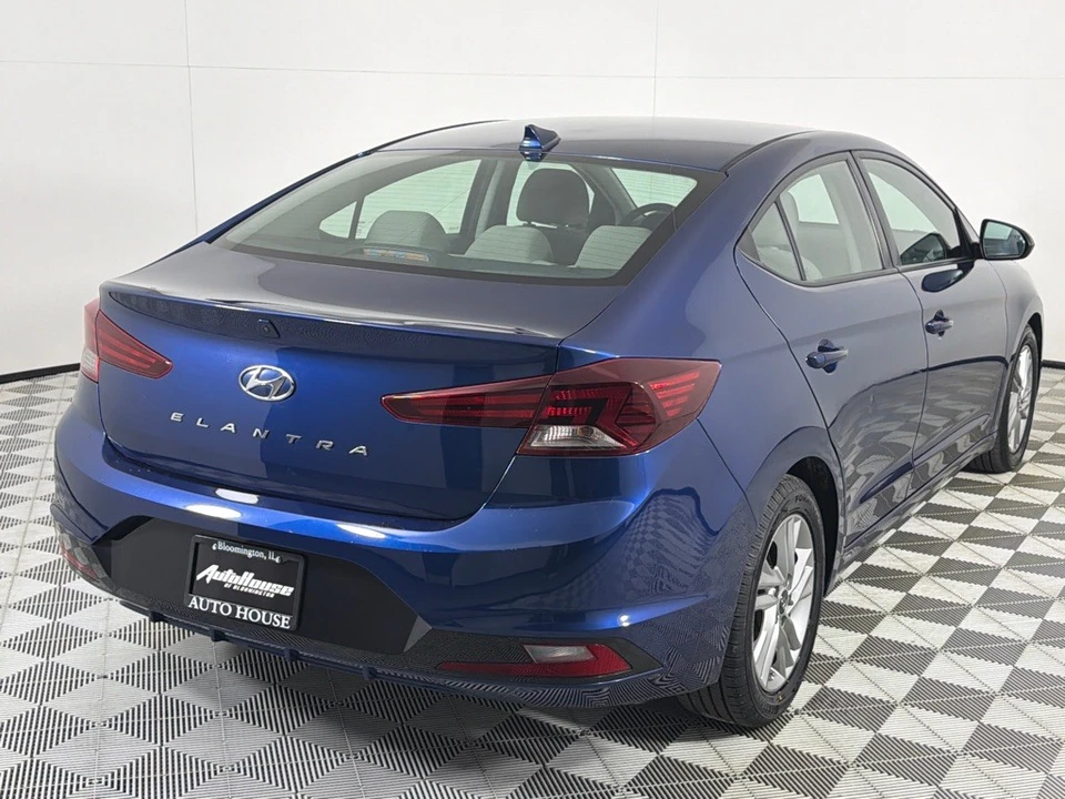 2020 Hyundai Elantra - Image 4 of 21