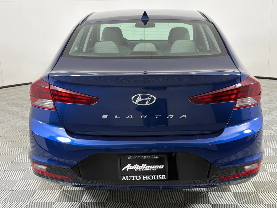 2020 Hyundai Elantra - Image 5 of 12