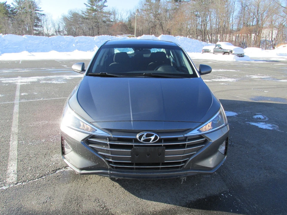 2020 Hyundai Elantra - Image 8 of 21