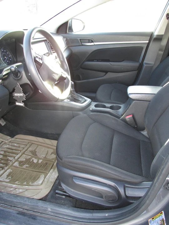 2020 Hyundai Elantra - Image 17 of 21