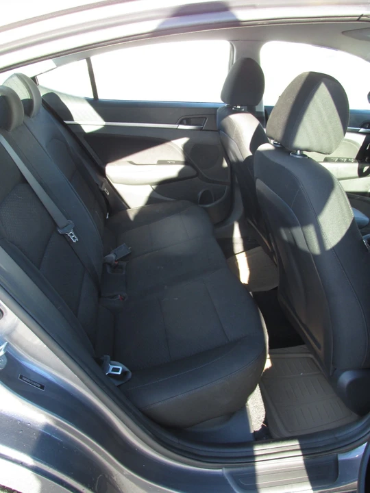 2020 Hyundai Elantra - Image 15 of 21