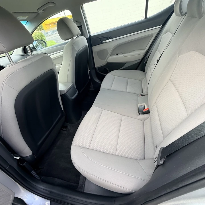 2020 Hyundai Elantra - Image 11 of 16