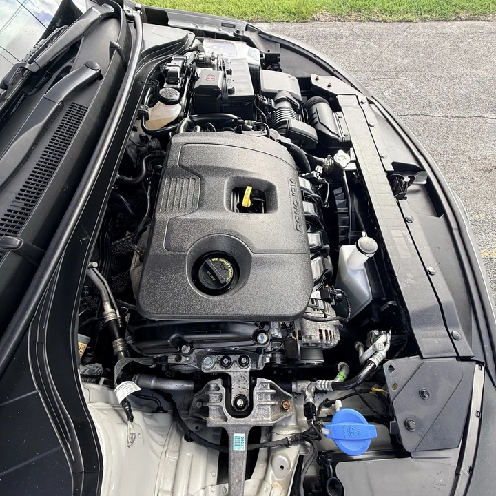 2020 Hyundai Elantra - Image 13 of 16