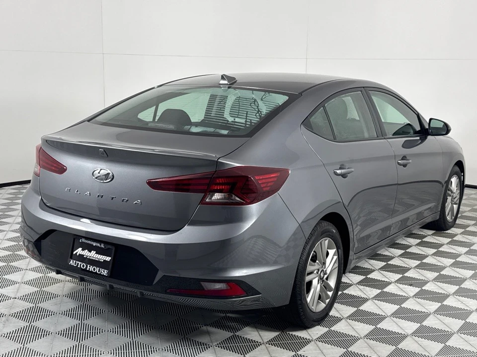 2020 Hyundai Elantra - Image 5 of 12
