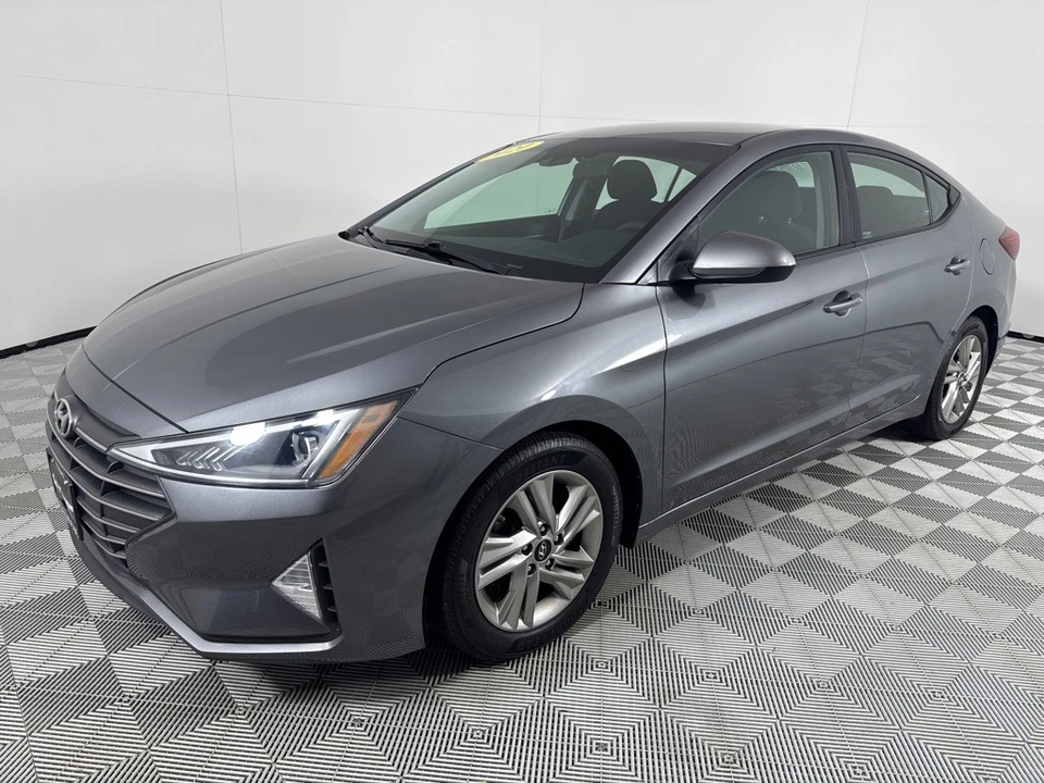 2020 Hyundai Elantra - Image 10 of 12