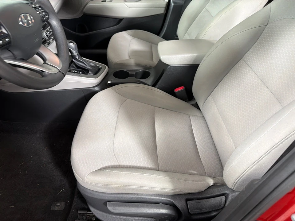 2020 Hyundai Elantra - Image 11 of 21