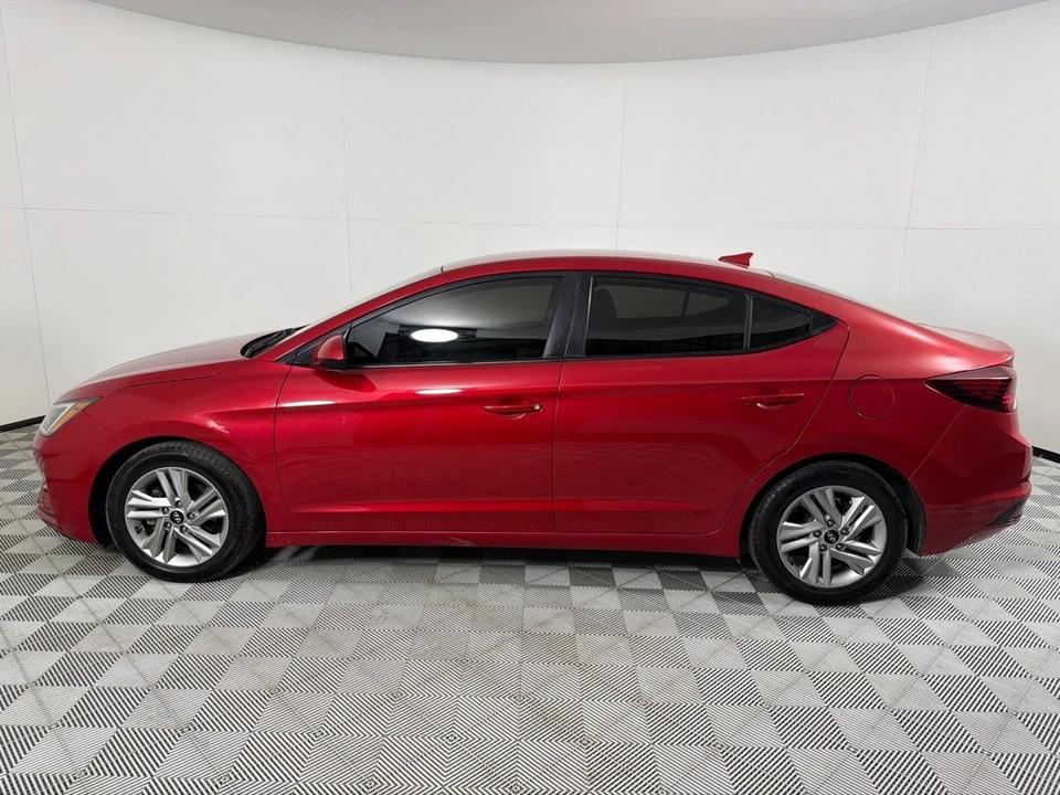 2020 Hyundai Elantra - Image 8 of 21