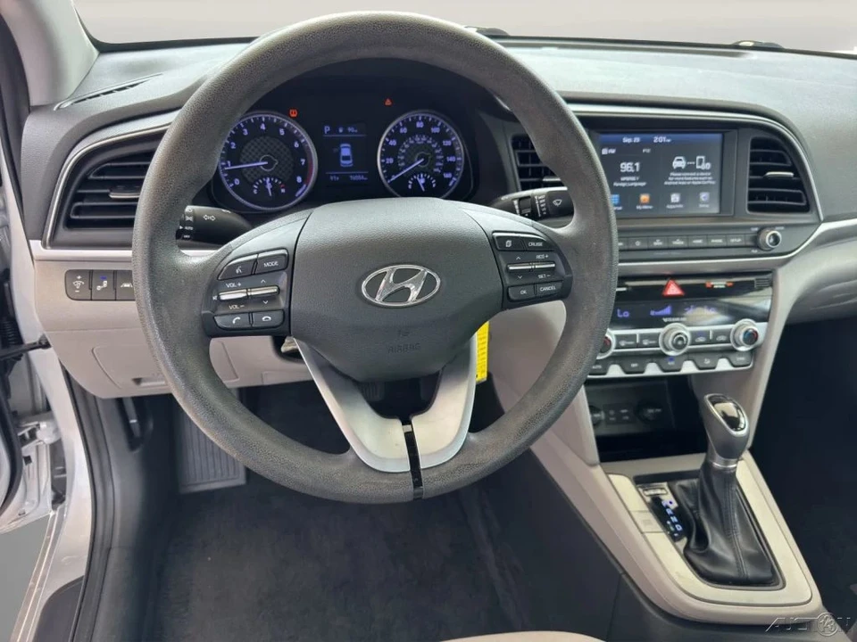 2020 Hyundai Elantra - Image 9 of 21
