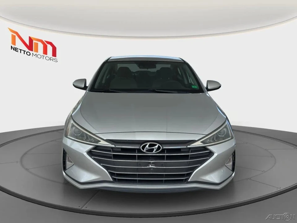 2020 Hyundai Elantra - Image 10 of 21