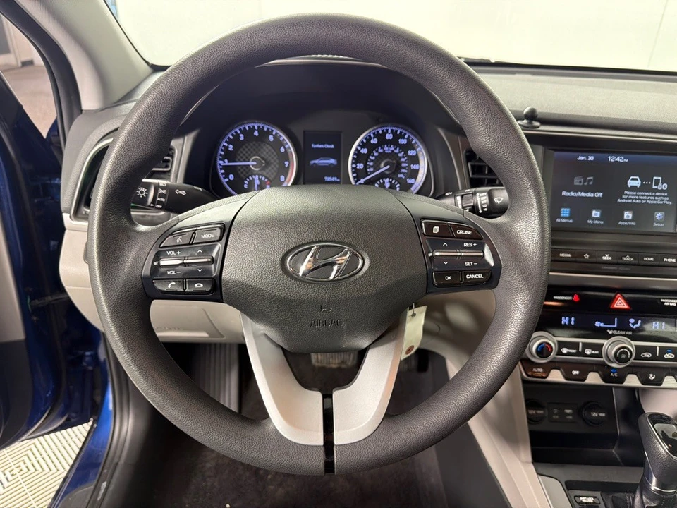 2020 Hyundai Elantra - Image 12 of 21