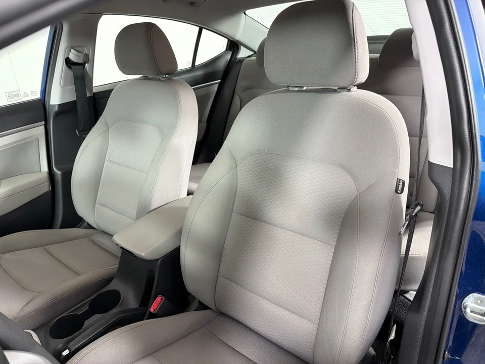 2020 Hyundai Elantra - Image 10 of 21