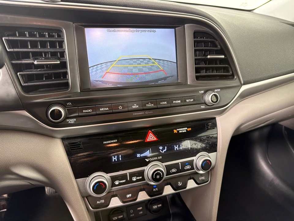 2020 Hyundai Elantra - Image 14 of 21