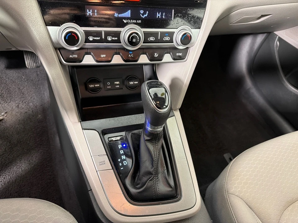 2020 Hyundai Elantra - Image 15 of 21