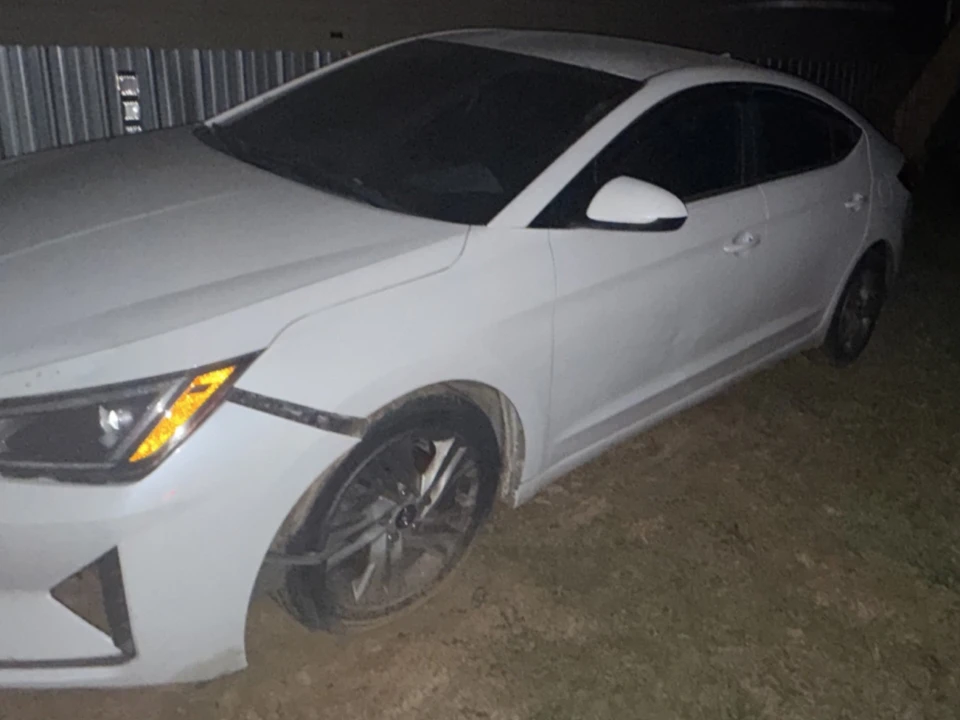 2020 Hyundai Elantra - Image 2 of 6