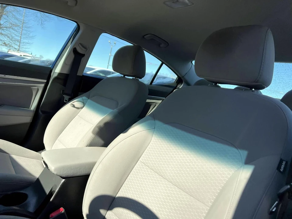 2020 Hyundai Elantra - Image 12 of 21