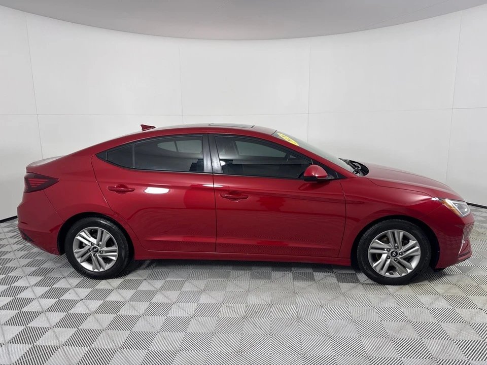 2020 Hyundai Elantra - Image 4 of 12