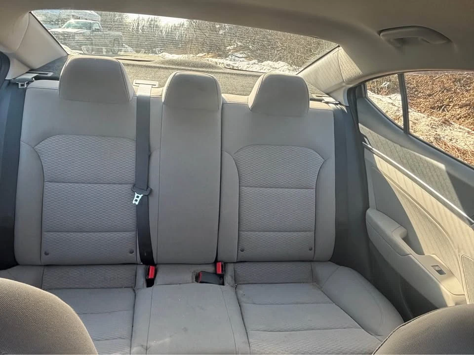 2020 Hyundai Elantra - Image 8 of 10