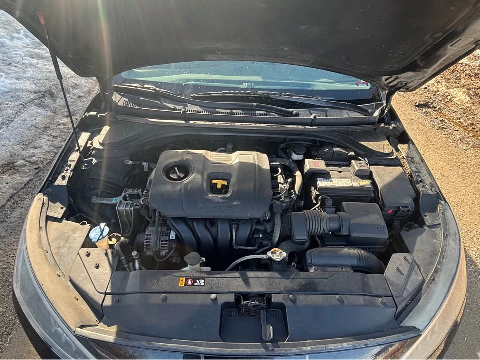 2020 Hyundai Elantra - Image 10 of 10