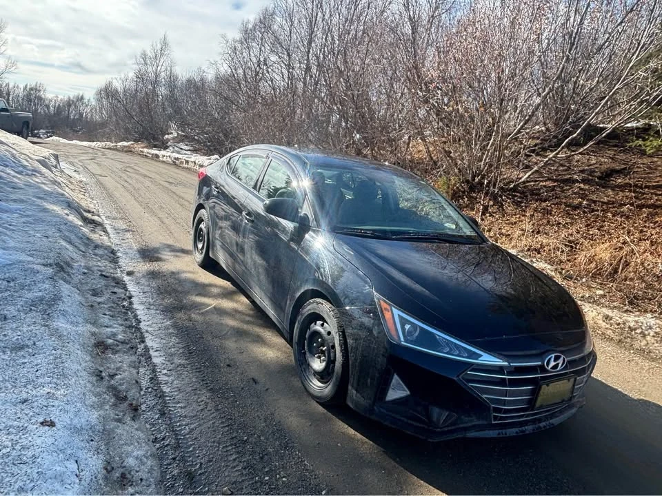 2020 Hyundai Elantra - Image 3 of 10