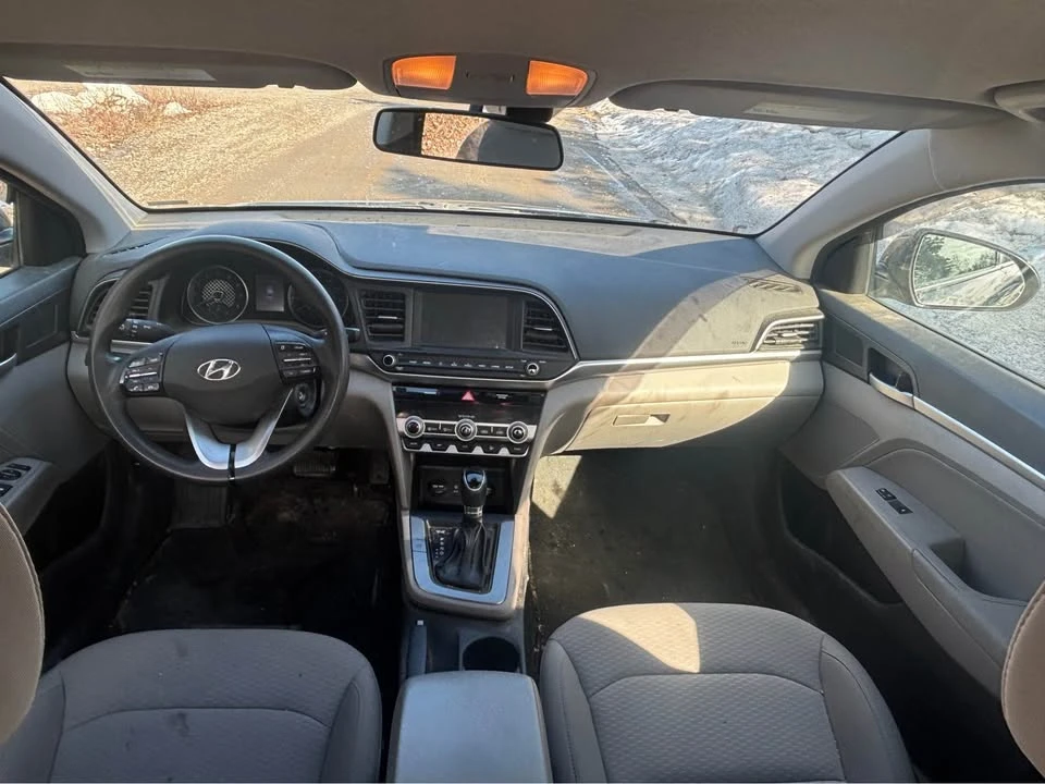 2020 Hyundai Elantra - Image 7 of 10