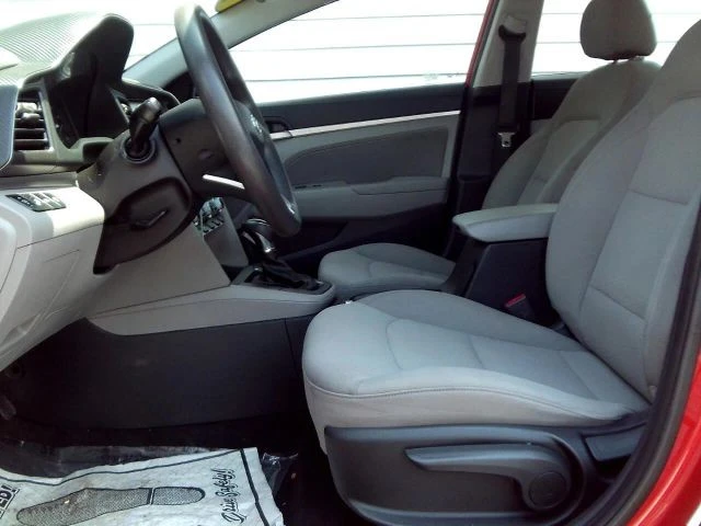 2020 Hyundai Elantra - Image 10 of 21