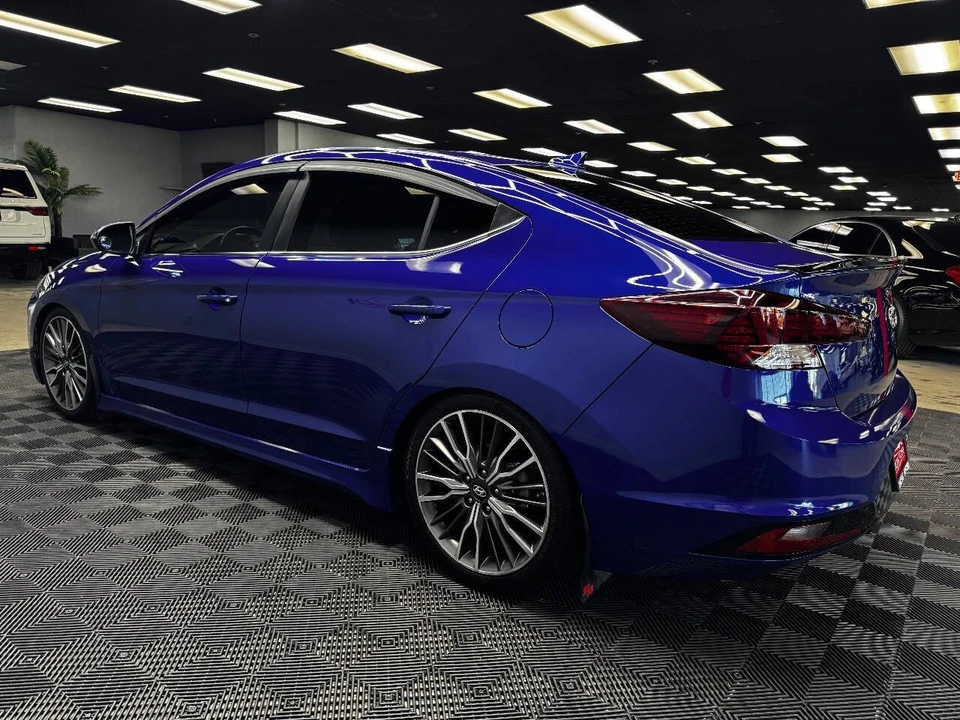 2020 Hyundai Elantra - Image 8 of 12
