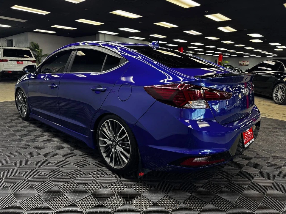 2020 Hyundai Elantra - Image 9 of 12