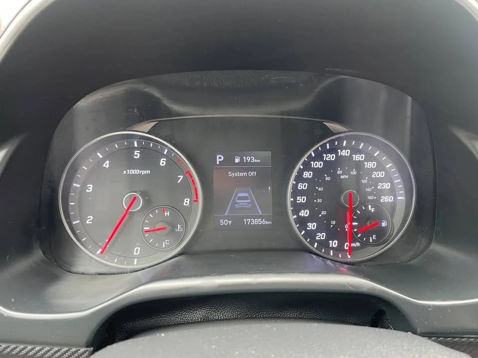 2020 Hyundai Elantra - Image 11 of 20