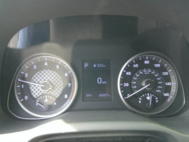 2020 Hyundai Elantra - Image 6 of 12
