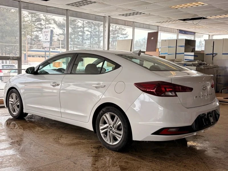 2020 Hyundai Elantra - Image 9 of 12