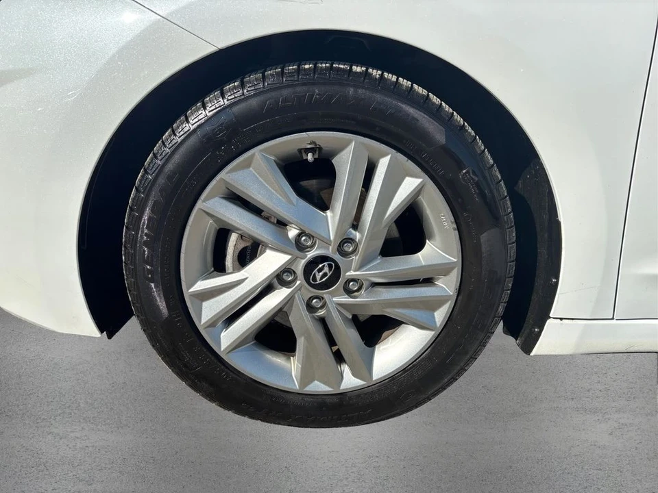 2020 Hyundai Elantra - Image 12 of 12