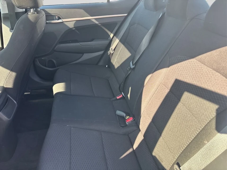 2020 Hyundai Elantra - Image 10 of 12