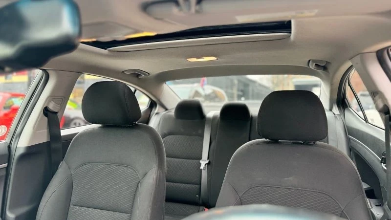 2020 Hyundai Elantra - Image 6 of 12
