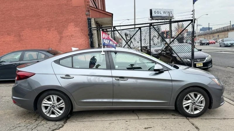 2020 Hyundai Elantra - Image 4 of 12