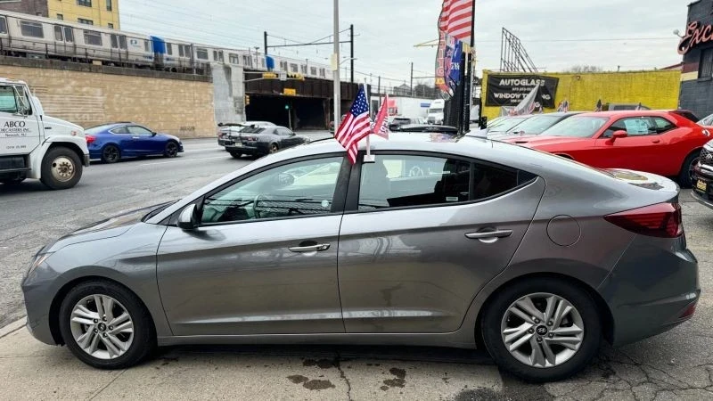 2020 Hyundai Elantra - Image 5 of 12
