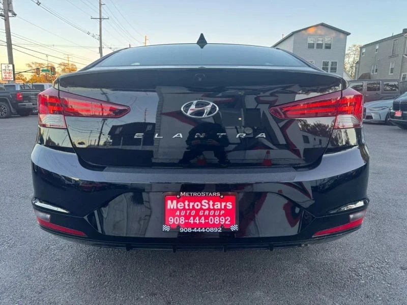 2020 Hyundai Elantra - Image 6 of 12
