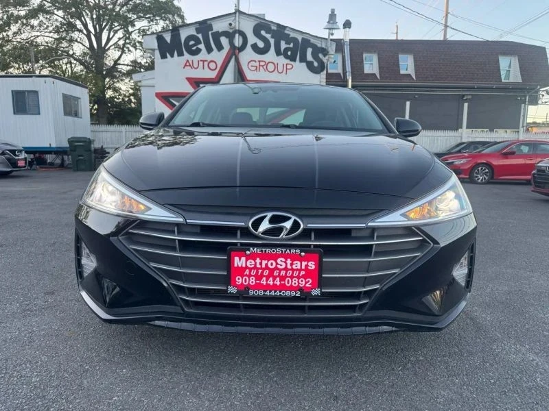 2020 Hyundai Elantra - Image 2 of 12